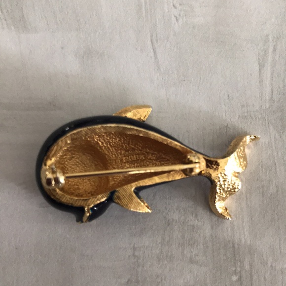 Adorable Dolphin Brooch / Pin; Blue Enamel & Pave Crystals; Gold Tone; Vintage - Picture 3 of 11